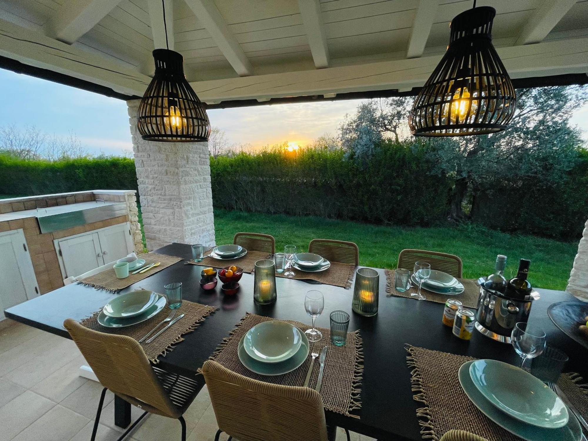 Luxury Villa In Istria - 9,000 Sqm Private Estate With Pool & Sauna, 15 Min To Sea, Near Fazana, 3 Bedrooms Jursici Екстер'єр фото