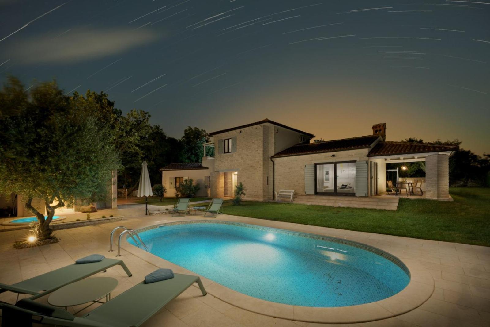 Luxury Villa In Istria - 9,000 Sqm Private Estate With Pool & Sauna, 15 Min To Sea, Near Fazana, 3 Bedrooms Jursici Екстер'єр фото