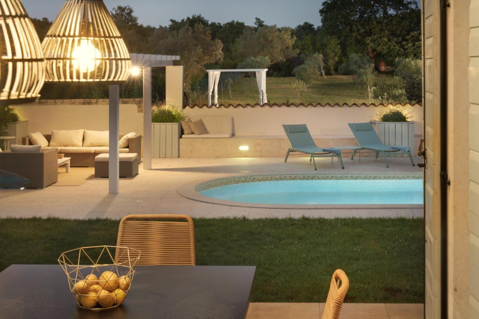 Luxury Villa In Istria - 9,000 Sqm Private Estate With Pool & Sauna, 15 Min To Sea, Near Fazana, 3 Bedrooms Jursici Екстер'єр фото
