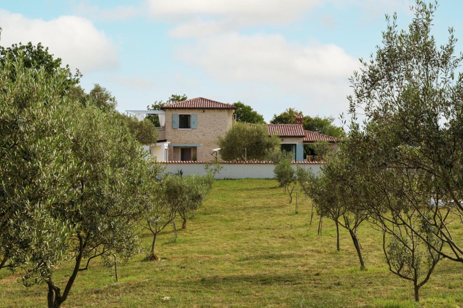 Luxury Villa In Istria - 9,000 Sqm Private Estate With Pool & Sauna, 15 Min To Sea, Near Fazana, 3 Bedrooms Jursici Екстер'єр фото