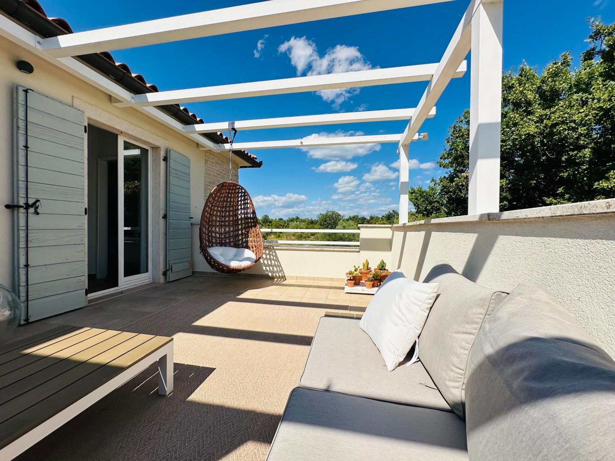 Luxury Villa In Istria - 9,000 Sqm Private Estate With Pool & Sauna, 15 Min To Sea, Near Fazana, 3 Bedrooms Jursici Екстер'єр фото